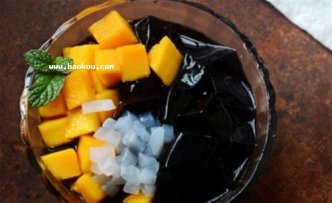 爽滑解暑仙草冻