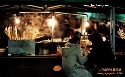 韩国人独爱路边简陋小吃摊