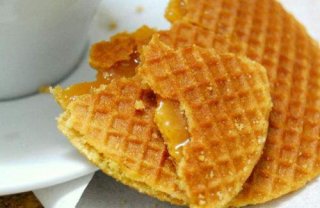 水果枫糖华夫饼