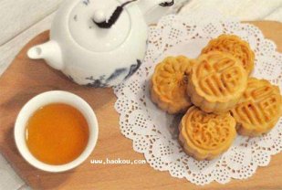 蔓越莓奶黄月饼